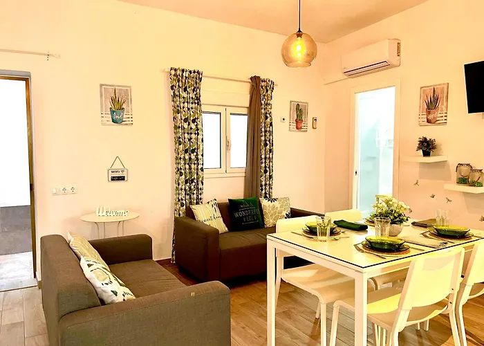 Conil Calle Trafalgar Centro Solo Familias Y Parejas * コニル・デ・ラ・フロンテラ