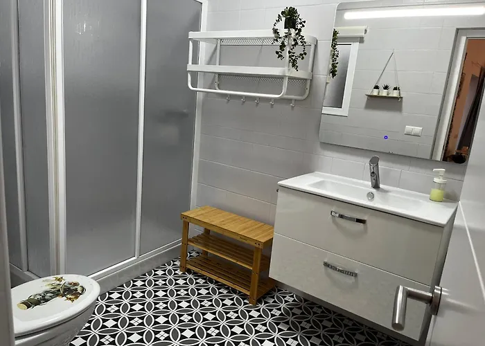 Conil Calle Trafalgar Centro Solo Familias Y Parejas * コニル・デ・ラ・フロンテラ