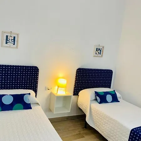 Conil Calle Trafalgar Centro Solo Familias Y Parejas * Conil De La Frontera